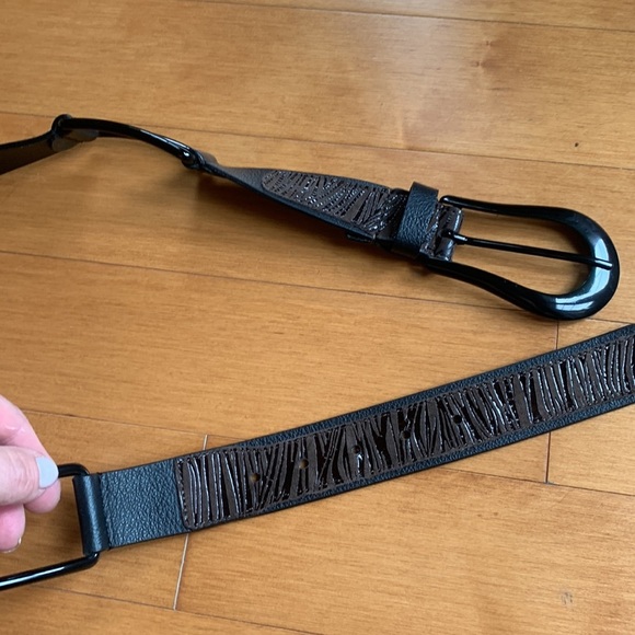 Chico's Grand Rios Leather and Metal Links Belt Women’s Size Small - Picture 7 of 12